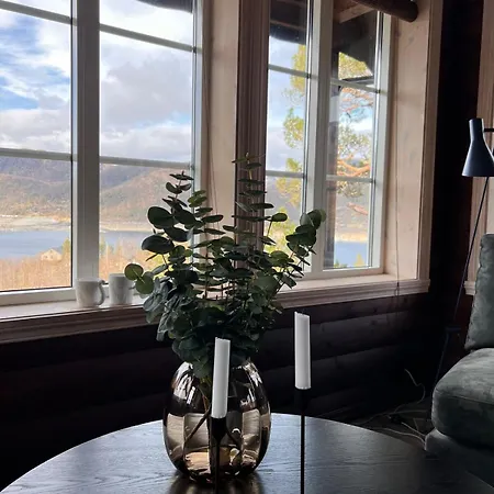 Holiday home Great Family Overlooking Stordalen *