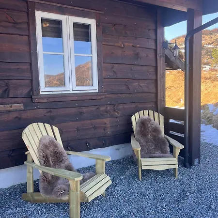 Holiday home Great Family Overlooking Stordalen