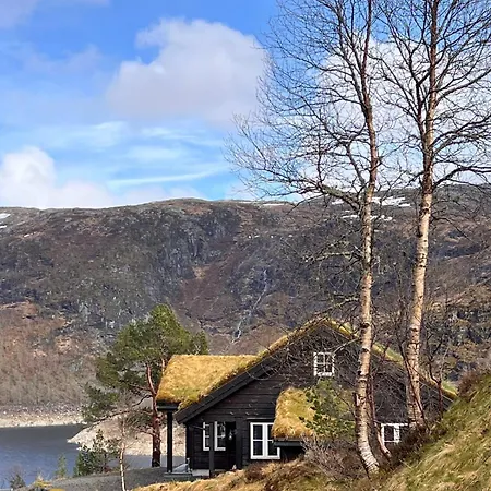 Holiday home Great Family Overlooking Stordalen