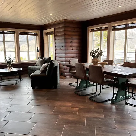 度假居 Drom Deg Bort Til Fjells Velkommen Til En Perle Av En Masfjorden