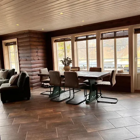 Drom Deg Bort Til Fjells Velkommen Til En Perle Av En Masfjorden